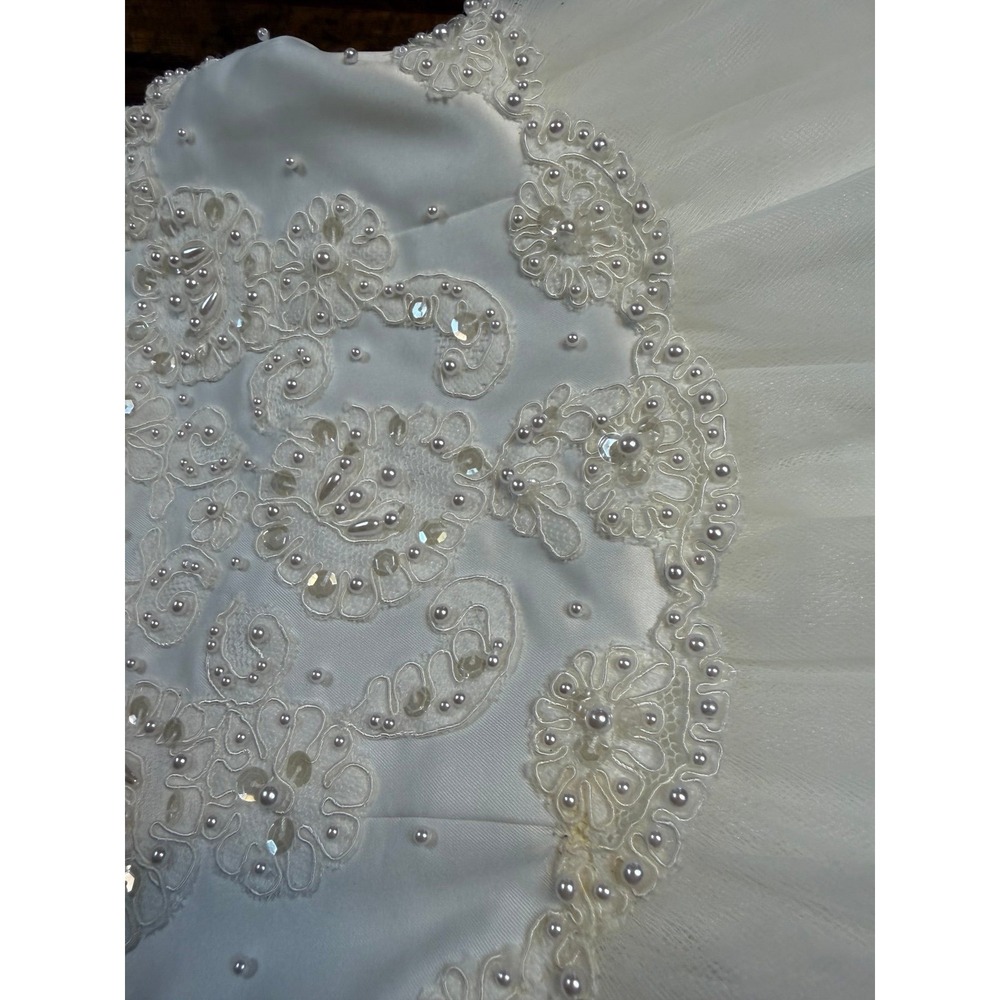 Michelangelo stunning flower girl dress Size 3. Ivory. David's Bridal - Picture 4 of 12